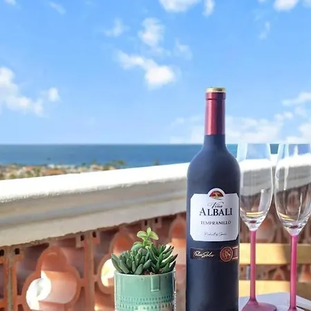 Margherita House Tenerife, Wonderful Ocean View Apartament Palm-mar